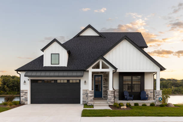 Best Roof Maintenance and Cleaning  in White Bear Lake, MN
